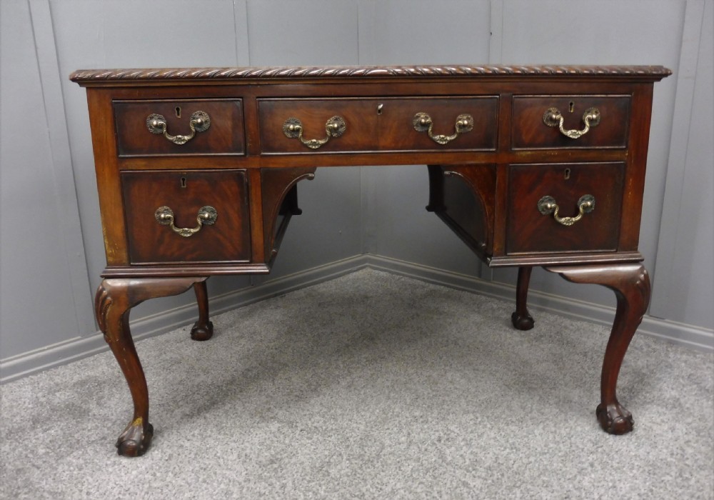 EDWARDIAN MAHOGANY LEATHER TOPPED DESK View II