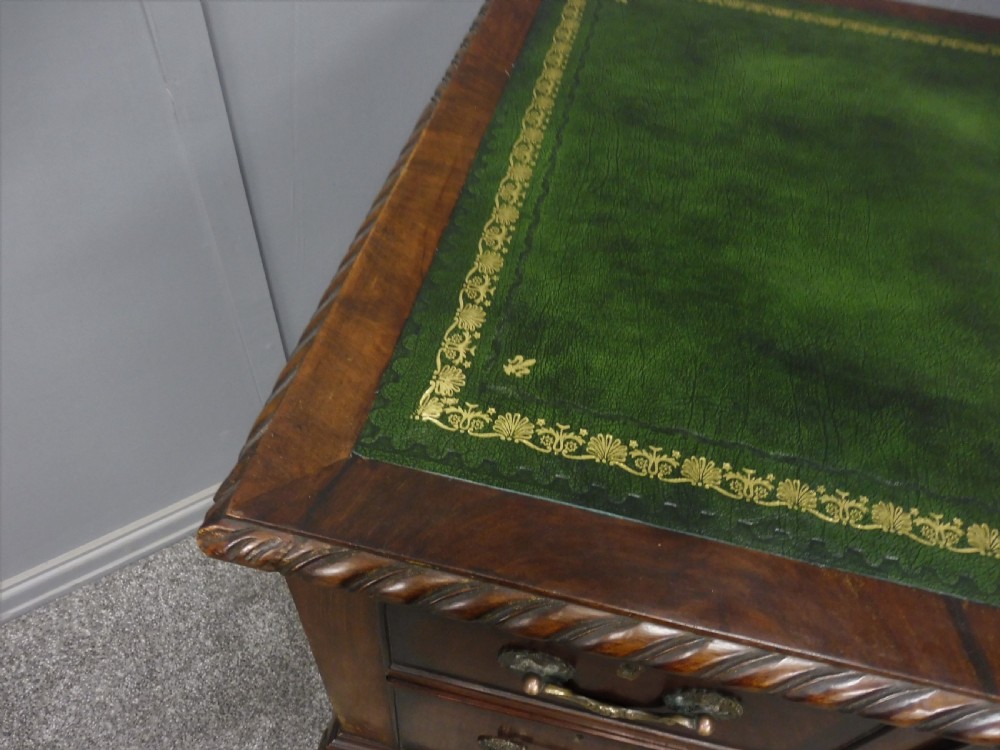 EDWARDIAN MAHOGANY LEATHER TOPPED DESK View XII