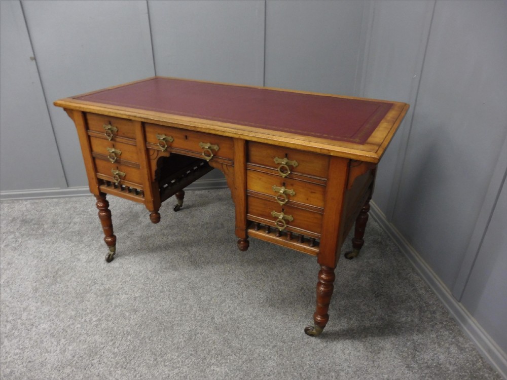 19TH CENTURY ARTS AND CRAFTS WALNUT DESK View IV