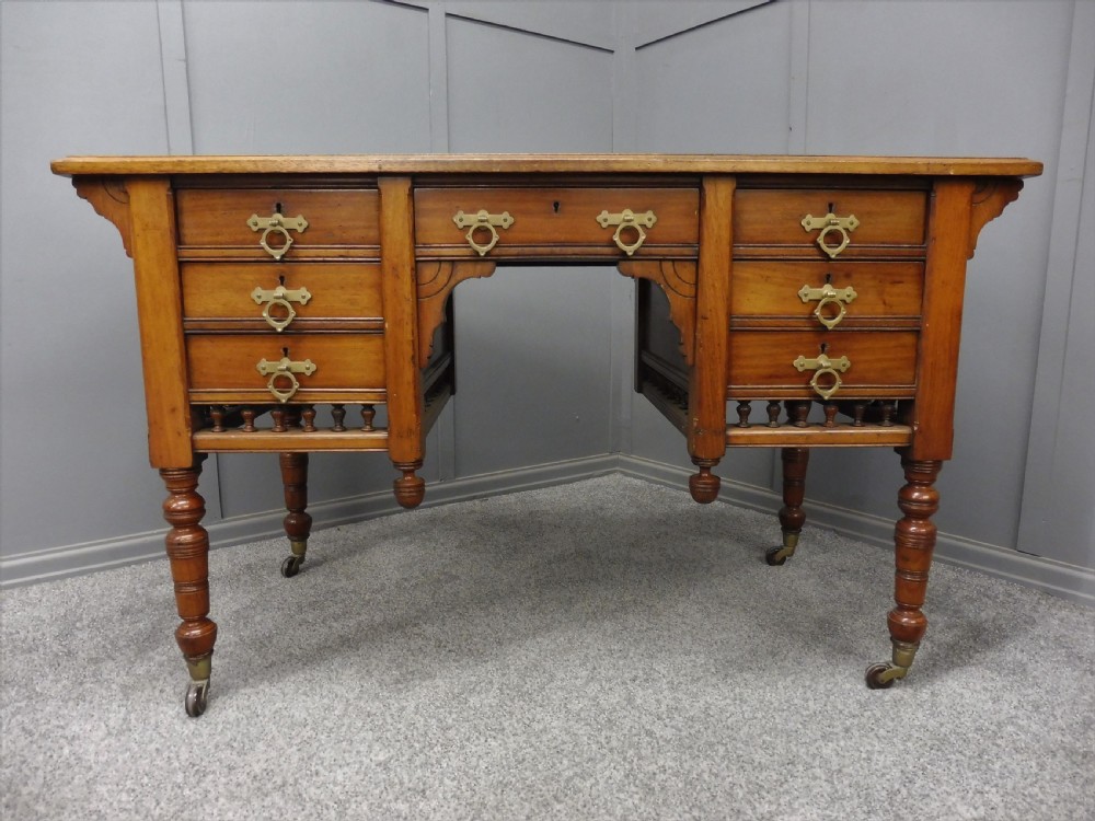19TH CENTURY ARTS AND CRAFTS WALNUT DESK View V