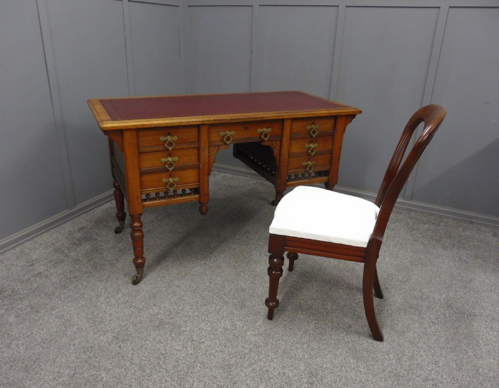 19TH CENTURY ARTS AND CRAFTS WALNUT DESK View XI
