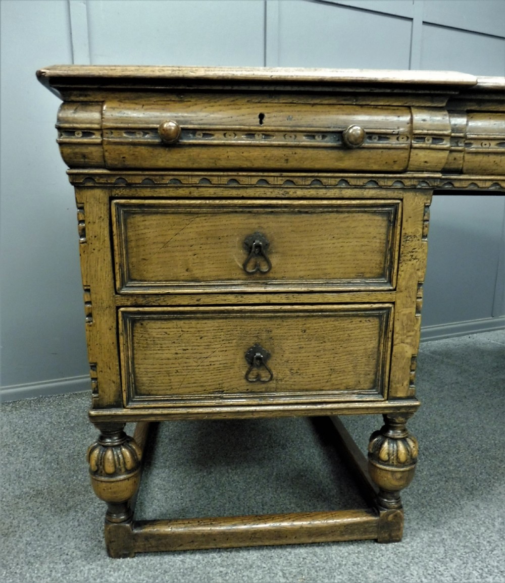 LARGE OAK PEDESTAL PARTNERS DESK View VII