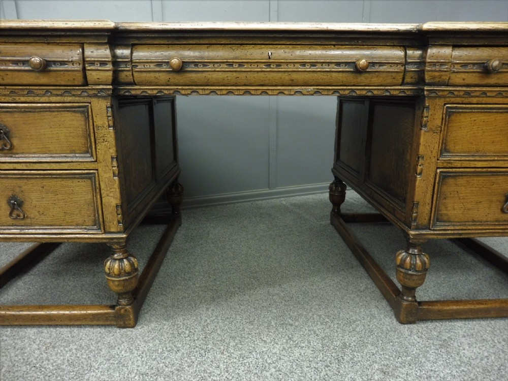 LARGE OAK PEDESTAL PARTNERS DESK View VIII