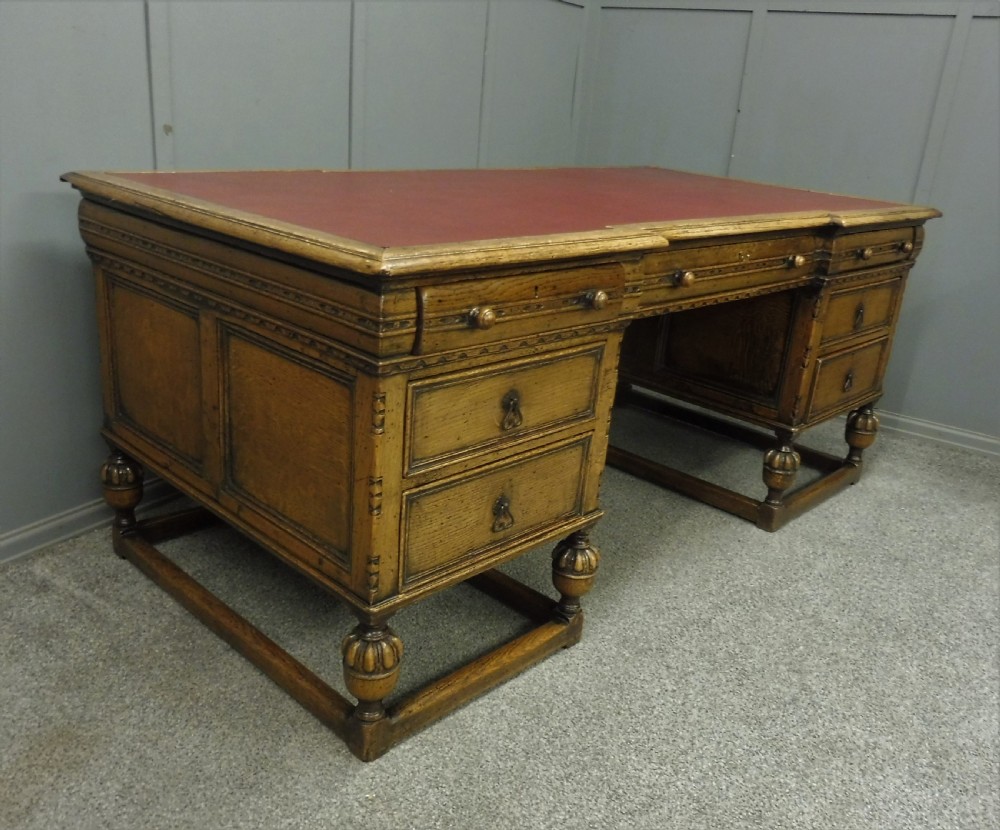 LARGE OAK PEDESTAL PARTNERS DESK View XVII