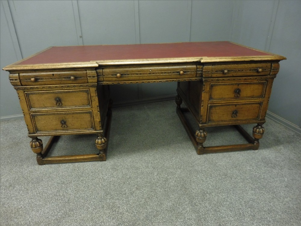 LARGE OAK PEDESTAL PARTNERS DESK View XVIII