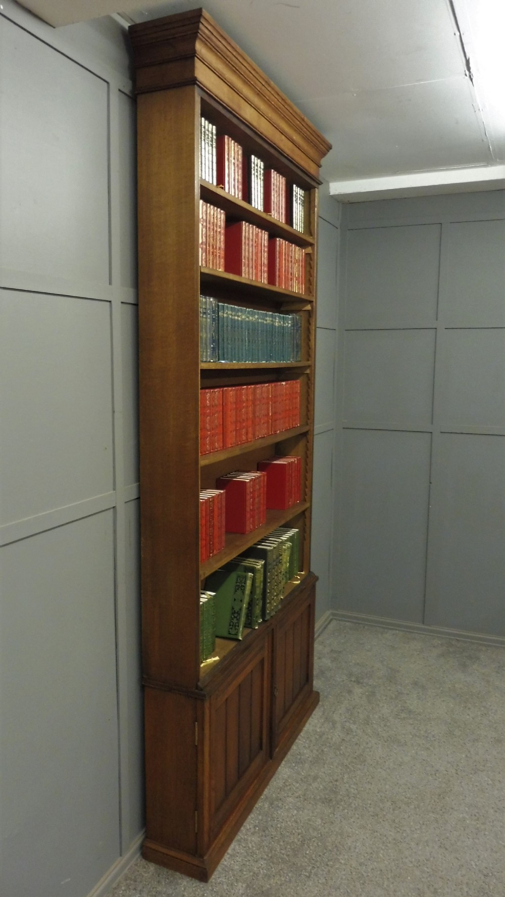 TALL EDWARDIAN OAK BOOKCASE View V