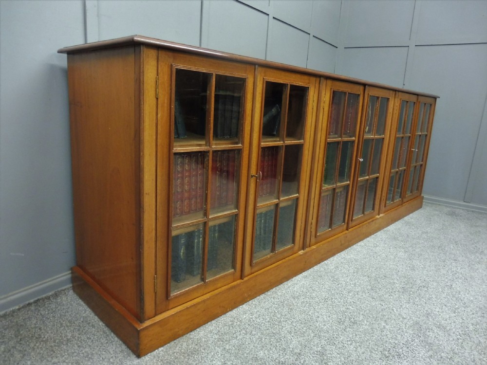 LONG LOW VICTORIAN MAHOGANY BOOKCASE View IV