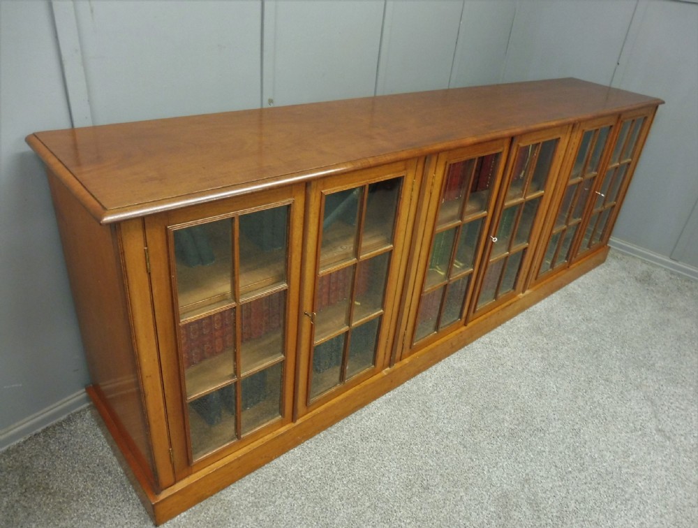 LONG LOW VICTORIAN MAHOGANY BOOKCASE View V