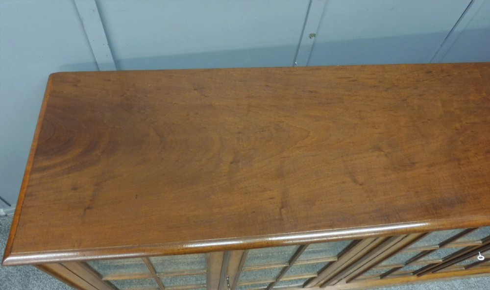 LONG LOW VICTORIAN MAHOGANY BOOKCASE View VII