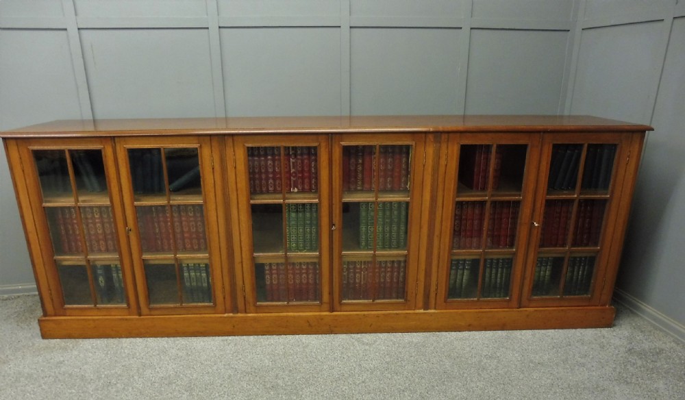 LONG LOW VICTORIAN MAHOGANY BOOKCASE View X