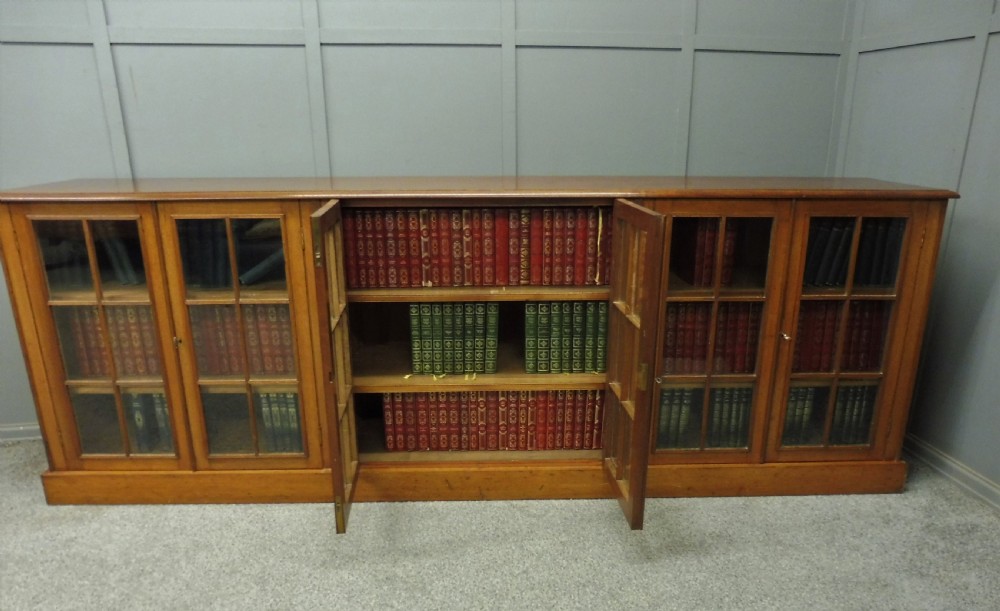LONG LOW VICTORIAN MAHOGANY BOOKCASE View XI