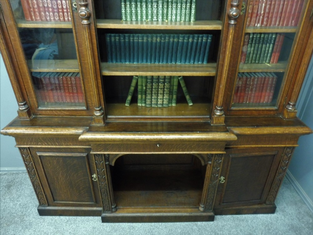 LARGE VICTORIAN OAK GOTHIC BOOKCASE View VIII