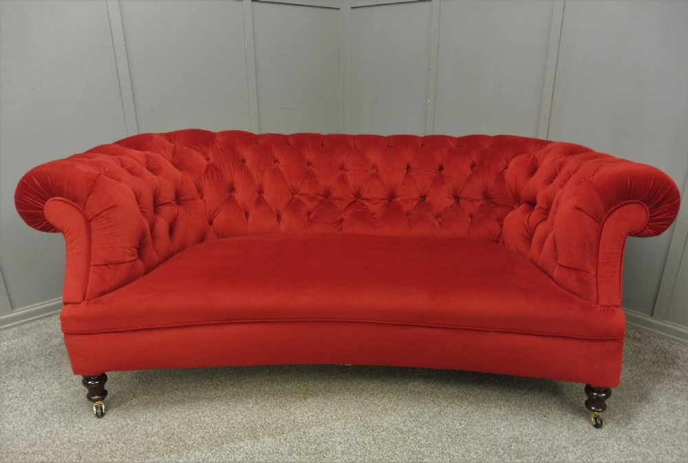FABULOUS NEWLY UPHOSTERED VICTORIAN CURVED CHESTERFIELD SOFA View II