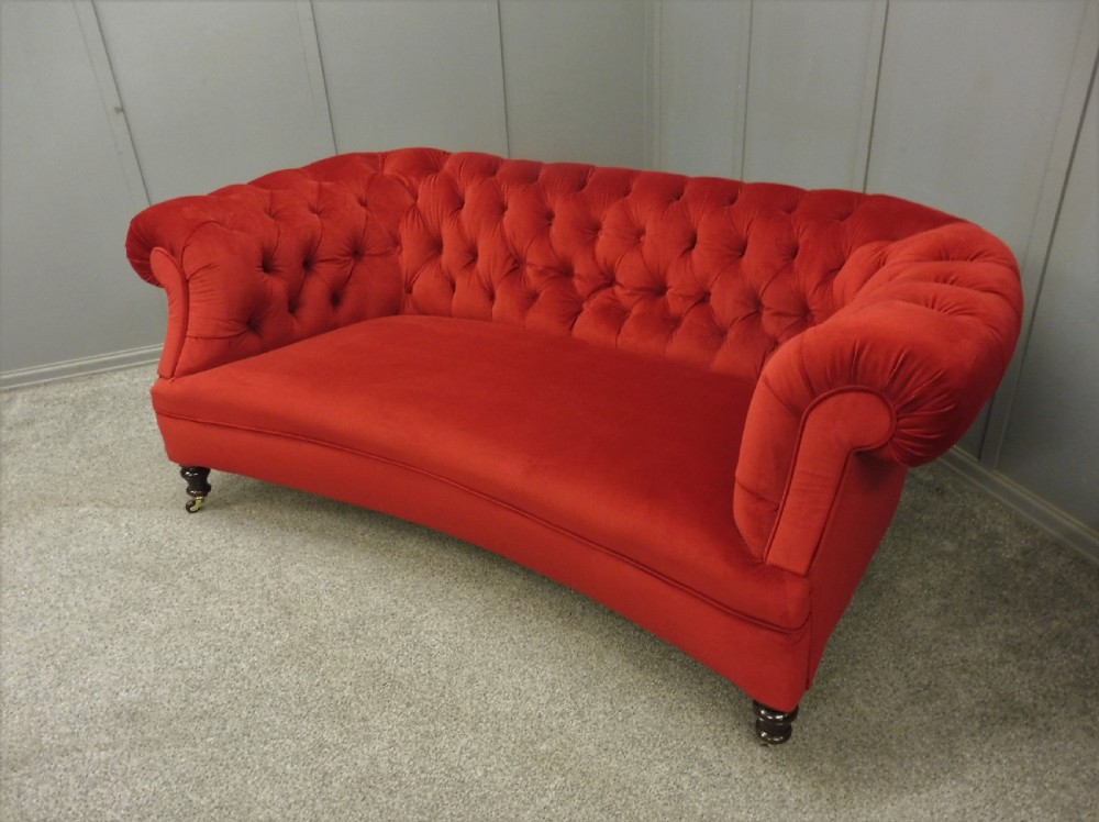FABULOUS NEWLY UPHOSTERED VICTORIAN CURVED CHESTERFIELD SOFA View III