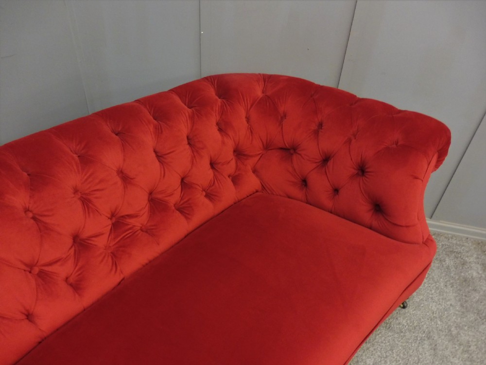 FABULOUS NEWLY UPHOSTERED VICTORIAN CURVED CHESTERFIELD SOFA View X
