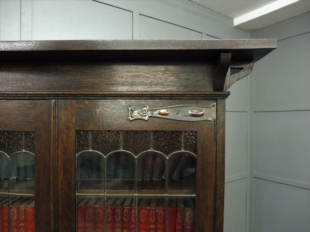 OAK ARTS AND CRAFTS BOOKCASE View III