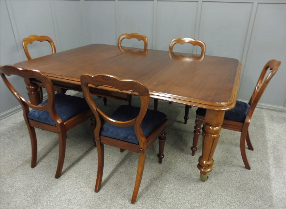 VICTORIAN MAHOGANY EXTENDING DINING TABLE AND 6 CHAIRS View III