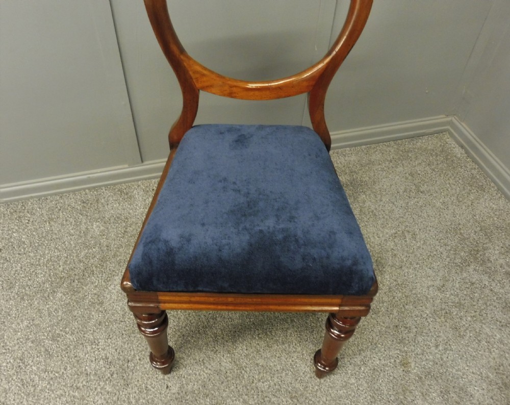 VICTORIAN MAHOGANY EXTENDING DINING TABLE AND 6 CHAIRS View XXI