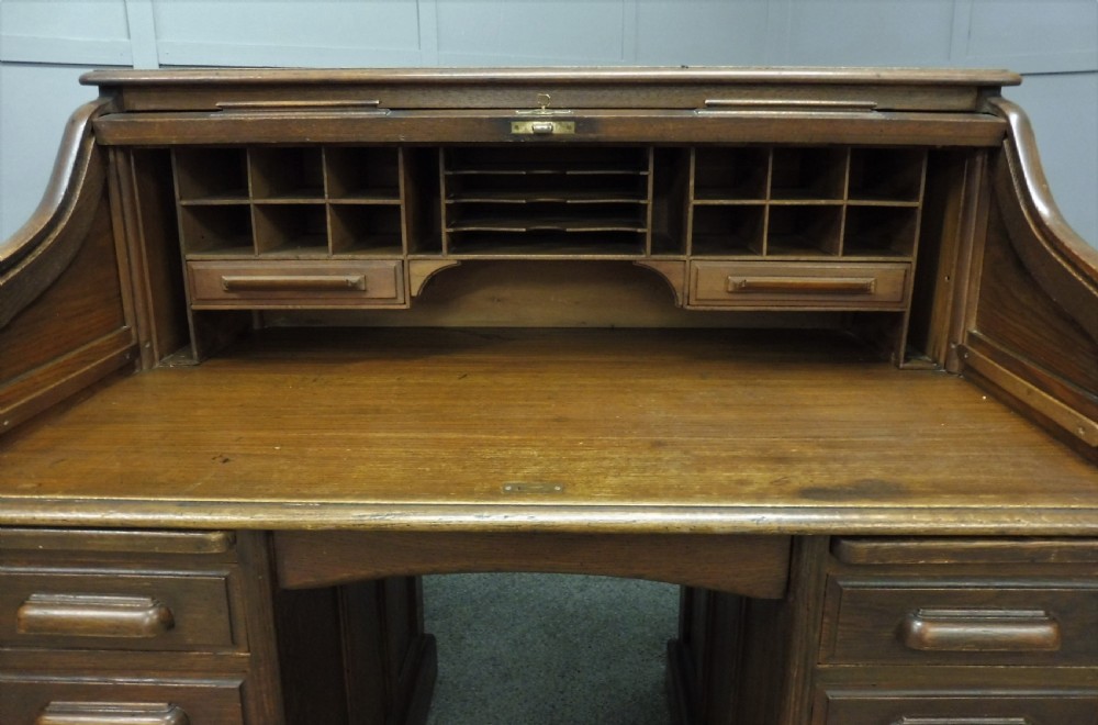 EDWARDIAN OAK ROLL TOP DESK View V