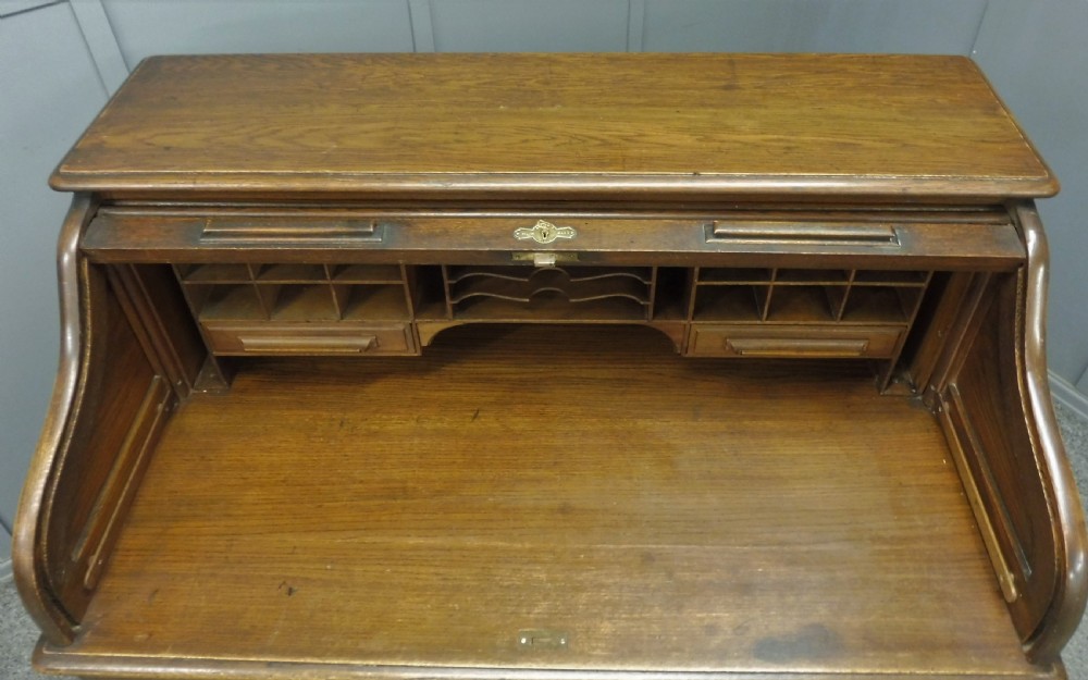 EDWARDIAN OAK ROLL TOP DESK View VI