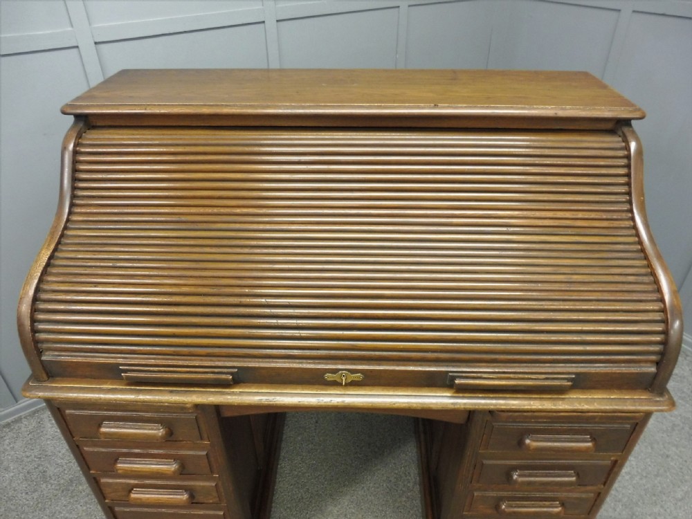 EDWARDIAN OAK ROLL TOP DESK View VII