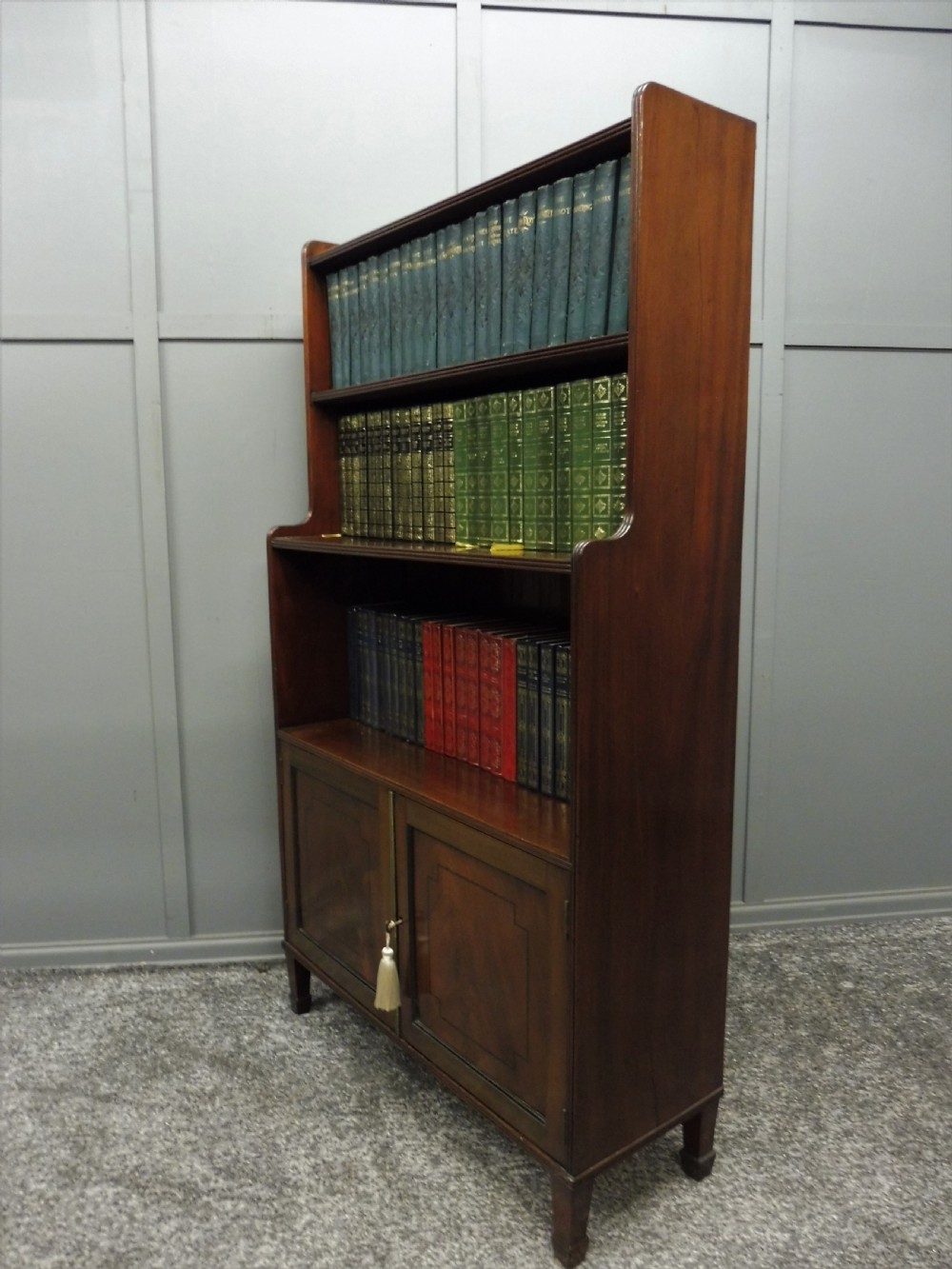 MAHOGANY WATERFALL BOOKCASE View X