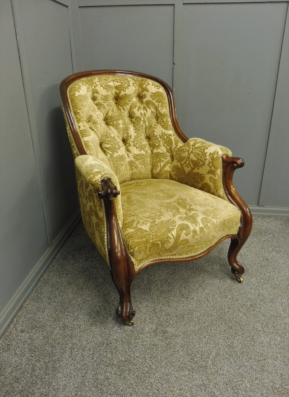 FABULOUS MID VICTORIAN ROSEWOOD ARMCHAIR 