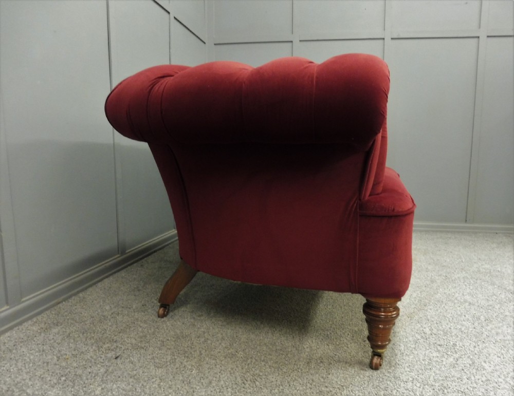 NEWLY UPHOLSTERED VICTORIAN CHESTERFIELD SOFA View VII