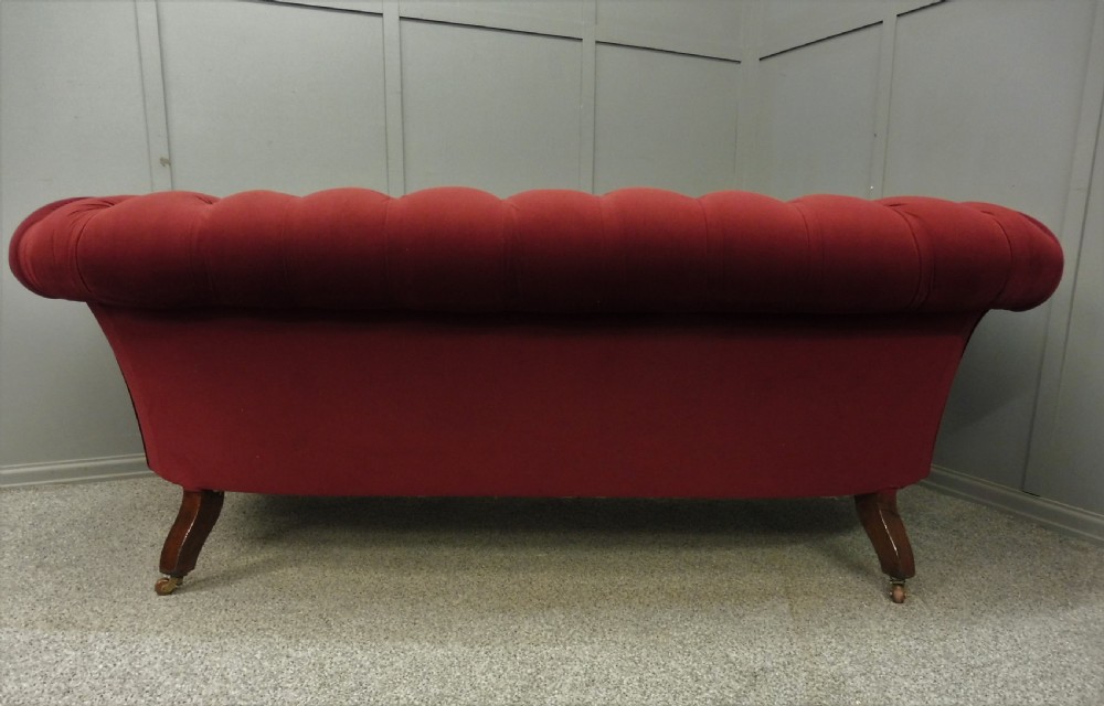 NEWLY UPHOLSTERED VICTORIAN CHESTERFIELD SOFA View X