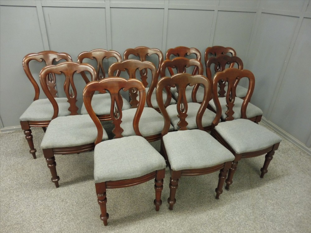 SET OF 12 VICTORIAN SPEARPOINT DINING CHAIRS View IV