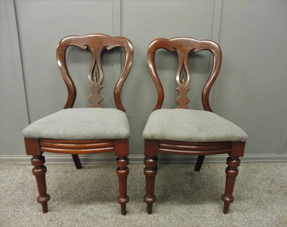 SET OF 12 VICTORIAN SPEARPOINT DINING CHAIRS View VI