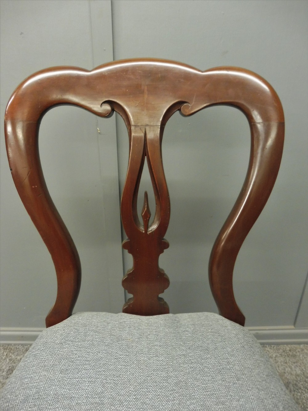 SET OF 12 VICTORIAN SPEARPOINT DINING CHAIRS View XI