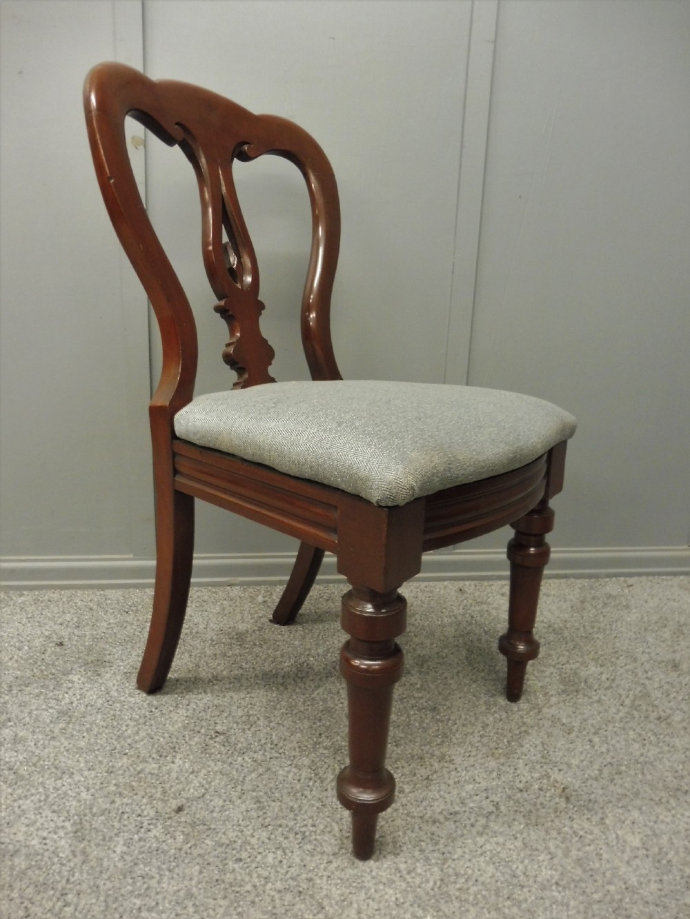 SET OF 12 VICTORIAN SPEARPOINT DINING CHAIRS View XII