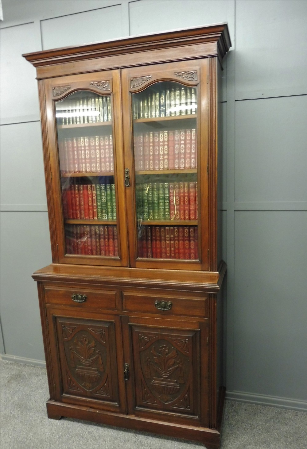 VICTORIAN WALNUT CABINET BOOKCASE View III