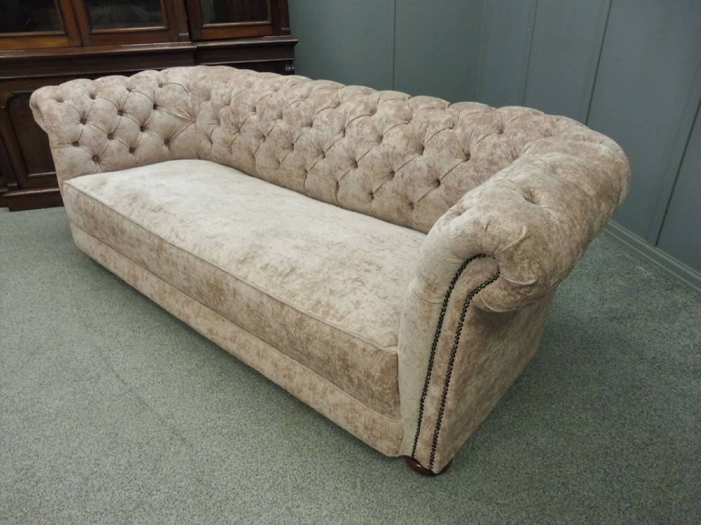 LARGE VICTORIAN CHESTERFIELD SOFA View XV