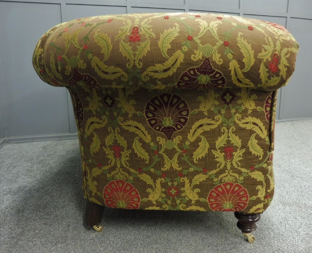 NEWLY RESTORED AND REUPHOSTERED VICTORIAN CHESTERFIELD  View V