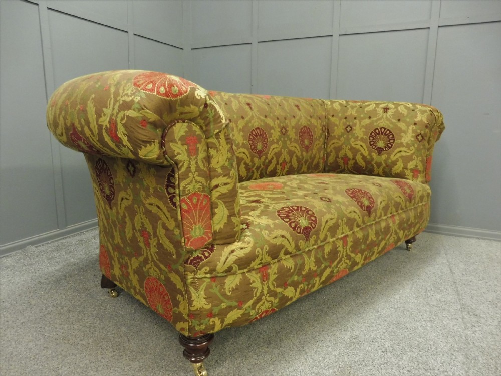 NEWLY RESTORED AND REUPHOSTERED VICTORIAN CHESTERFIELD  View VII