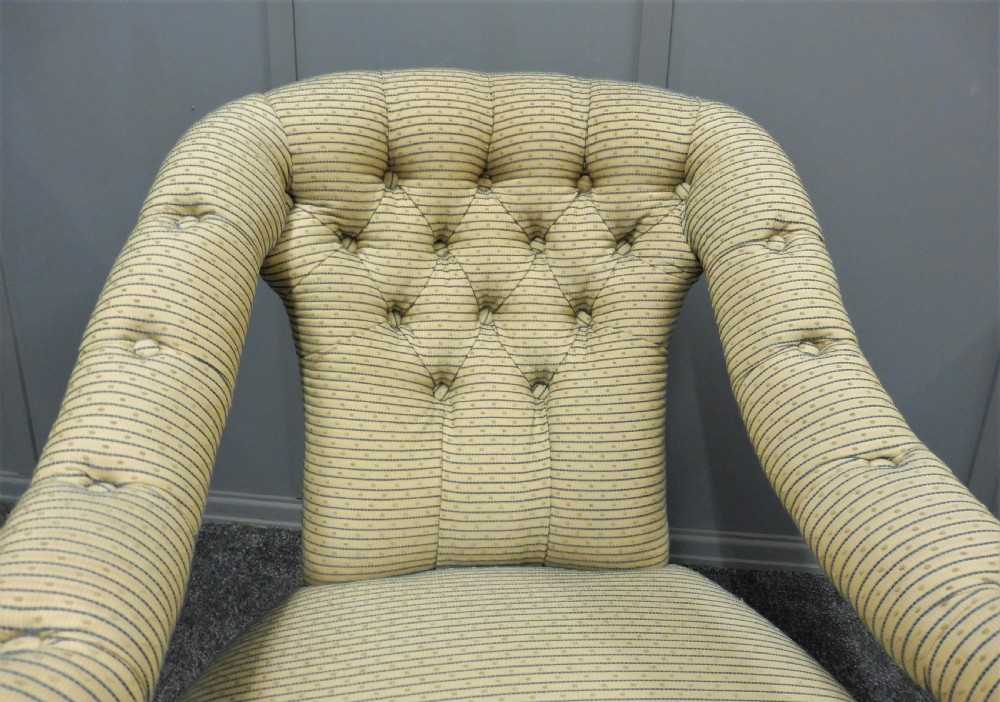 EXCELLENT QUALITY MID 19TH CENTURY WALNUT ARMCHAIR View XIV