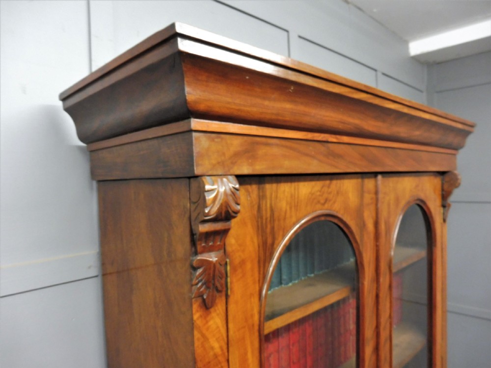 VICTORIAN FIGURED WALNUT BOOKCASE View VI