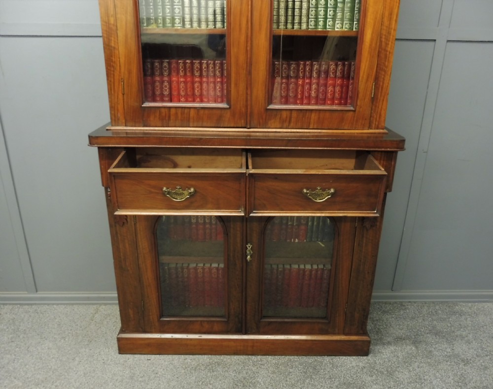VICTORIAN FIGURED WALNUT BOOKCASE View IX