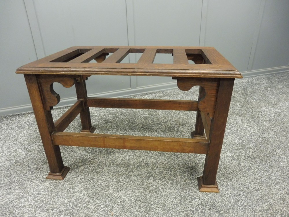 Excellent Oak Arts & Crafts Luggage  Stand View IV