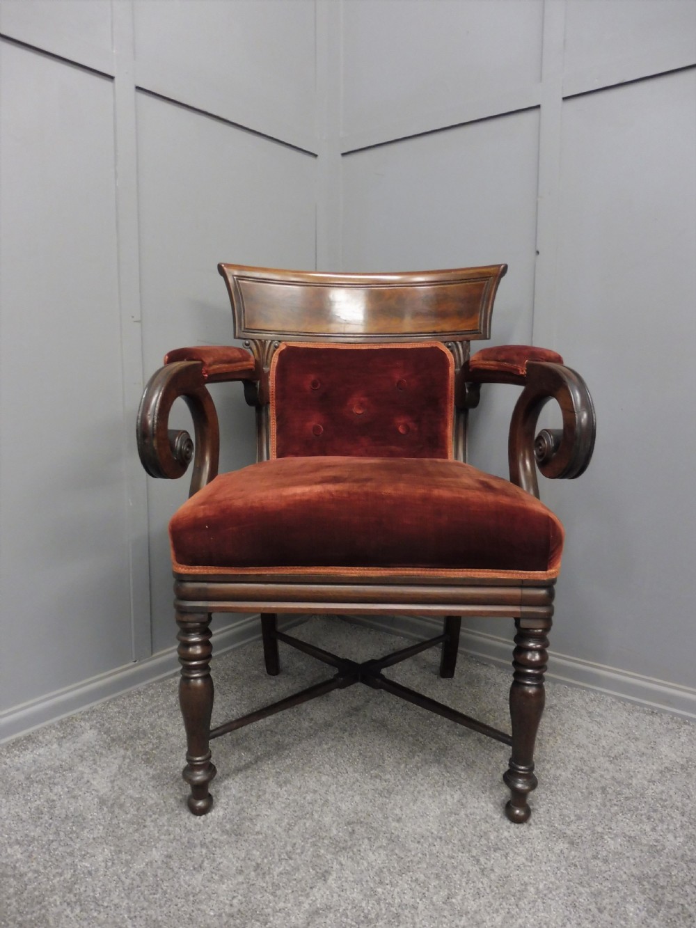 EARLY 19TH CENTURY DESK OR READING CHAIR View III