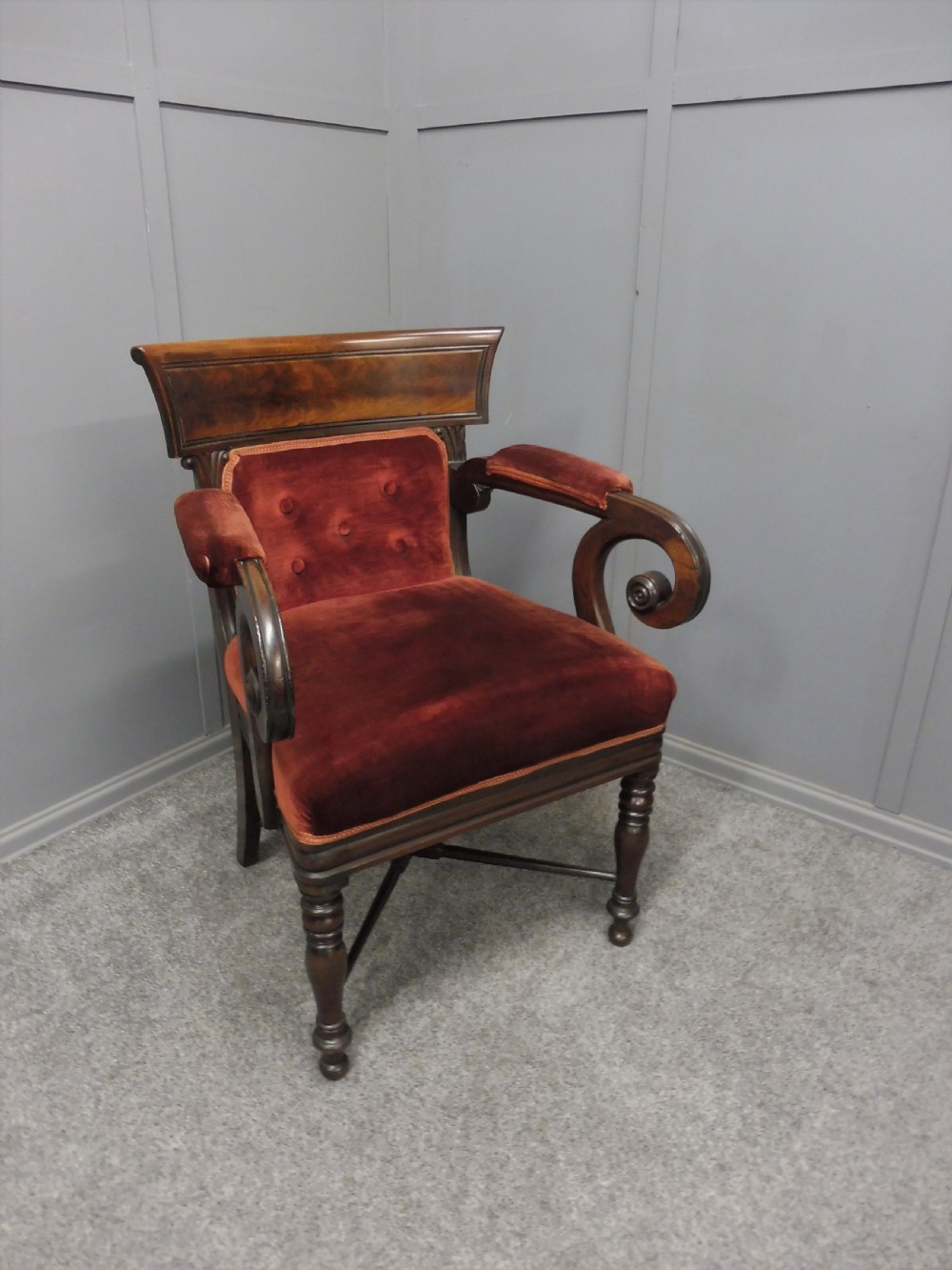EARLY 19TH CENTURY DESK OR READING CHAIR View IX