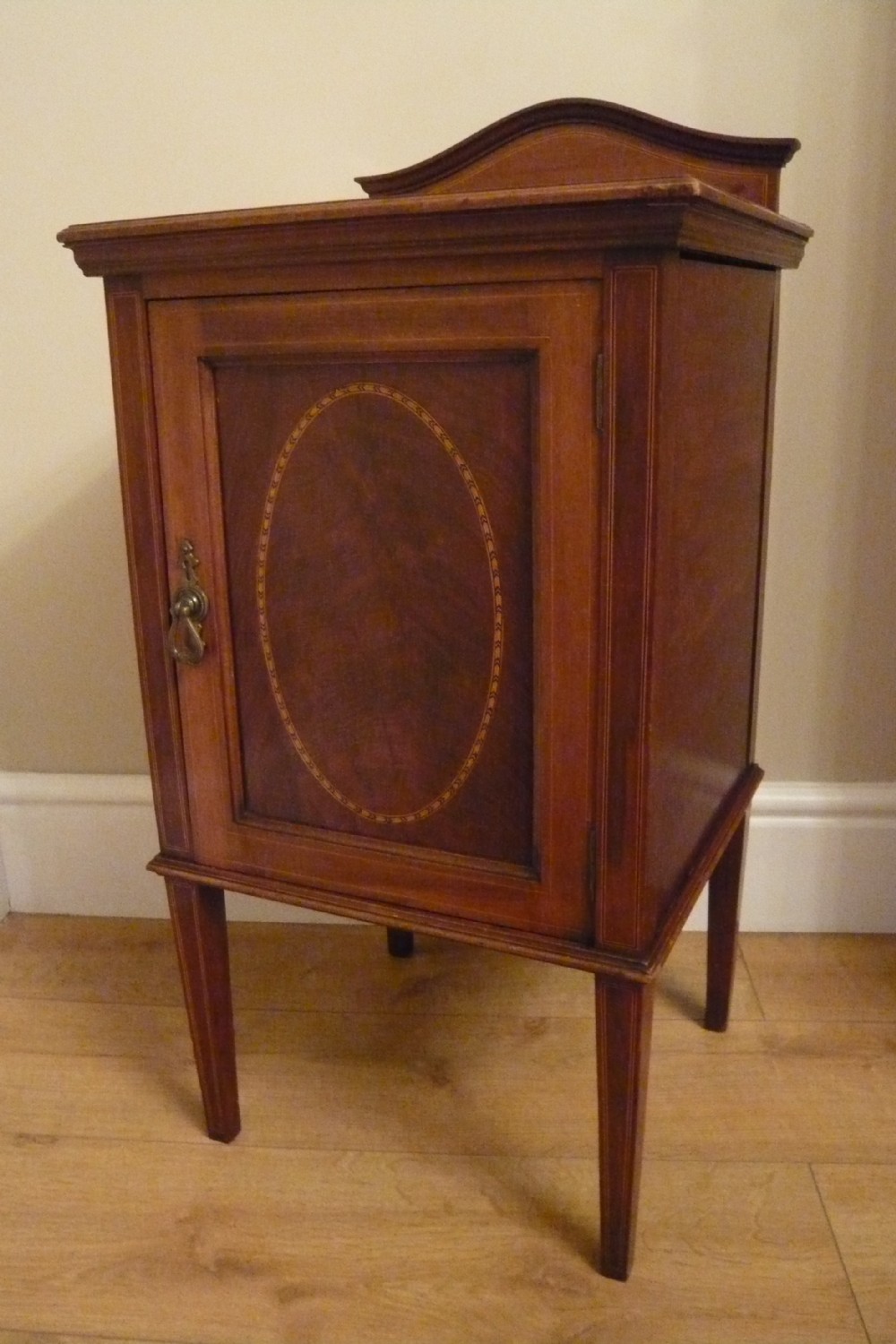 Edwardian Mahogany Inlaid Bedside Cabinet Night Stand c 1920 View VII