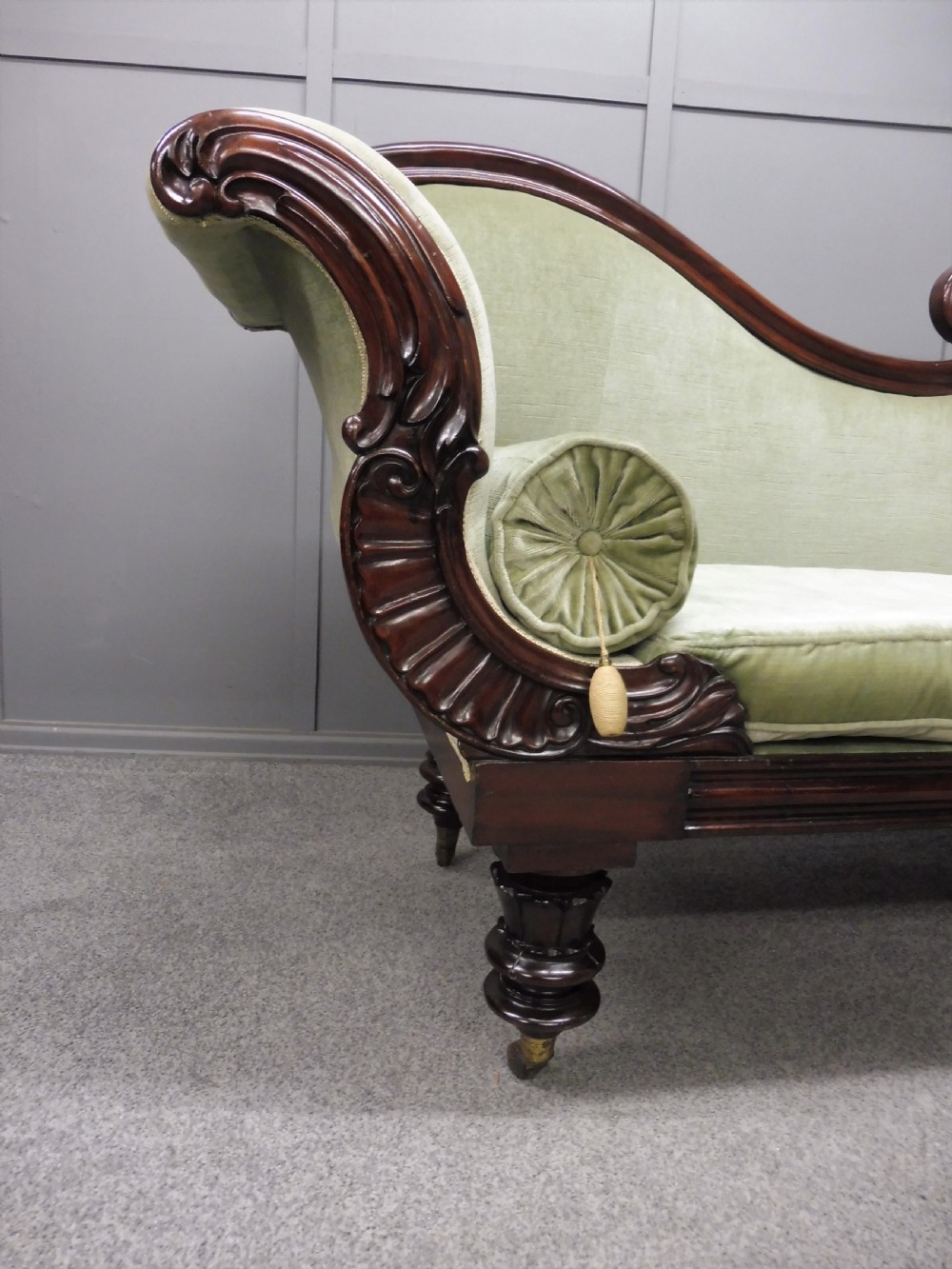 LARGE  EARLY VICTORIAN MAHOGANY SOFA View IV