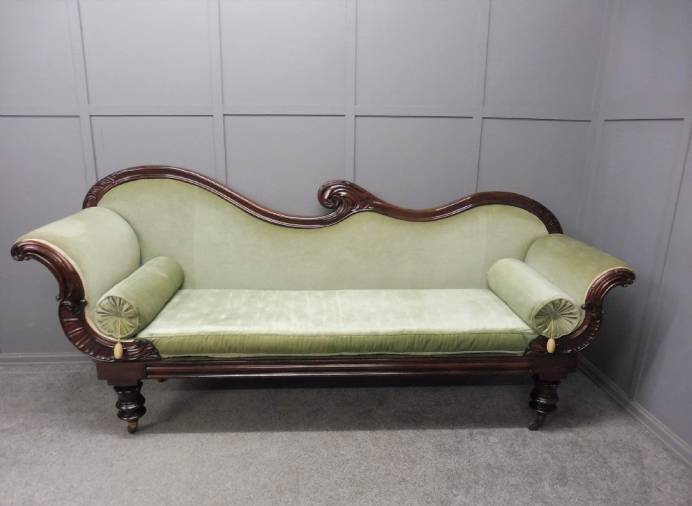 LARGE  EARLY VICTORIAN MAHOGANY SOFA View XII