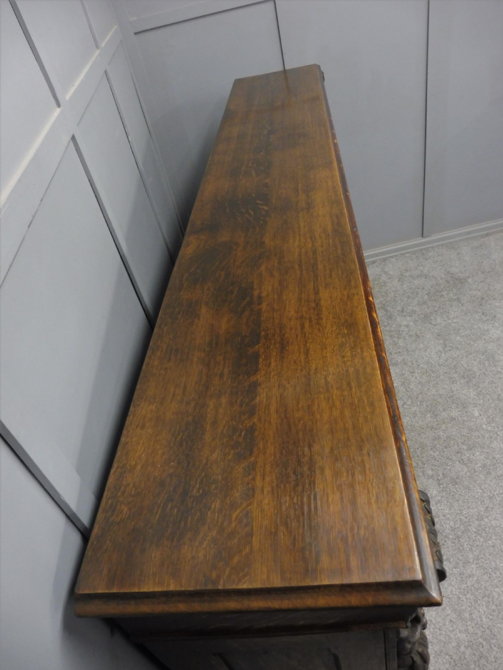 VICTORIAN CARVED OAK BOOKCASE View IX