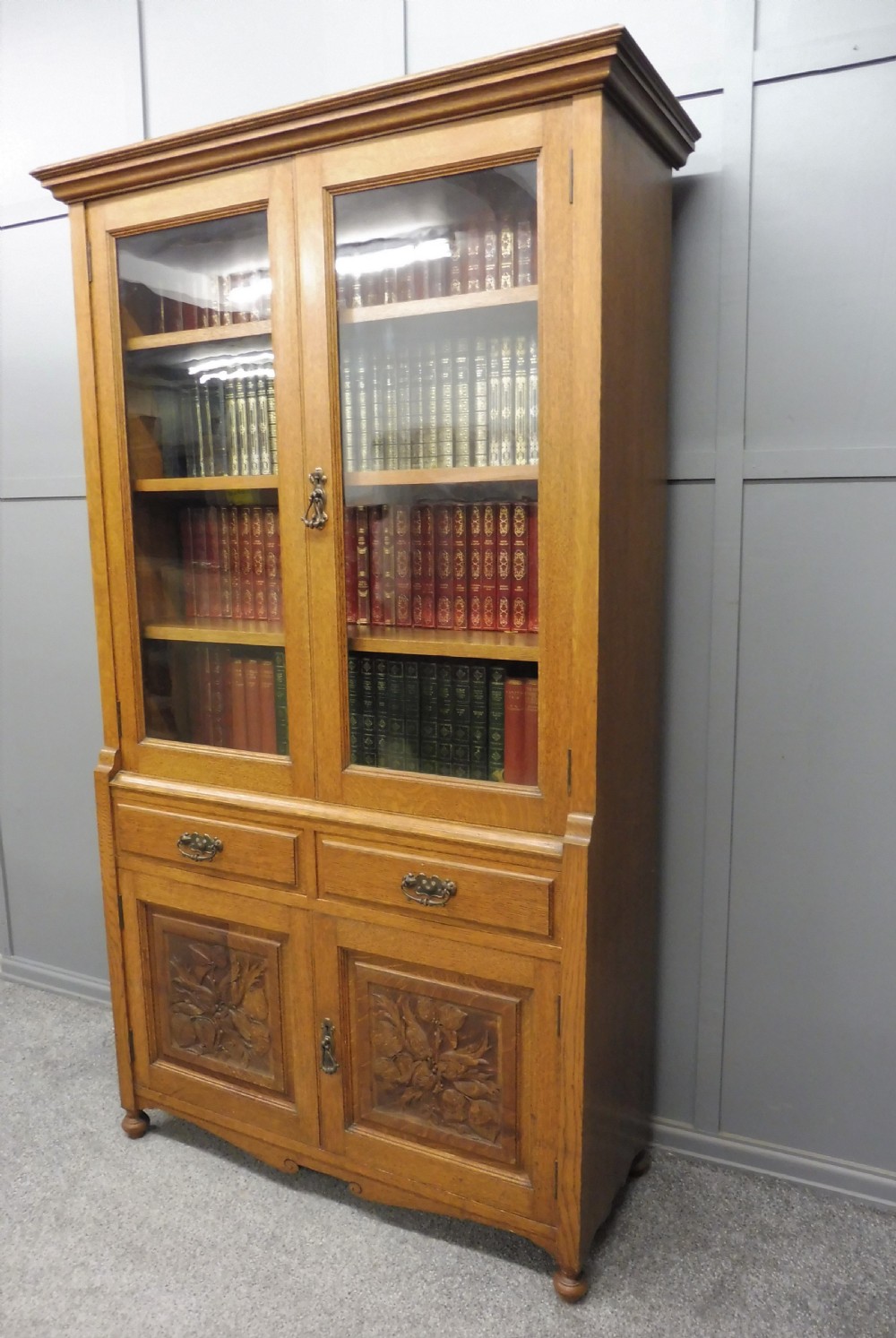 EDWARDIAN OAK BOOKCASE View V