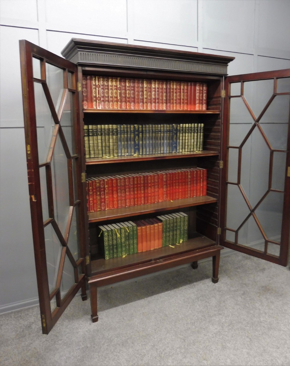 EDWARDIAN MAHOGANY BOOKCASE View VI