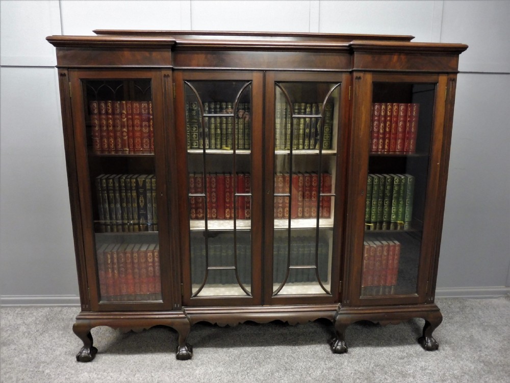 EDWARDIAN MAHOGANY BREAKFRONT BOOKCASE View II